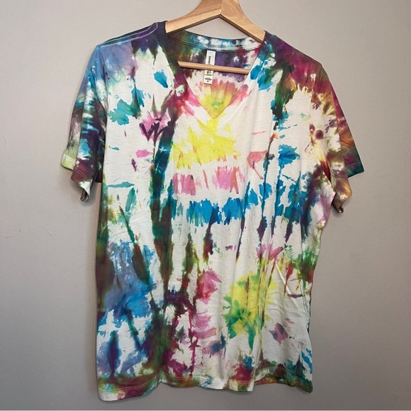 Bella Canvas Tie Dye Pink Yellow Blue Green Short Sleeve Cotton Tees  Size XL - Picture 1 of 4